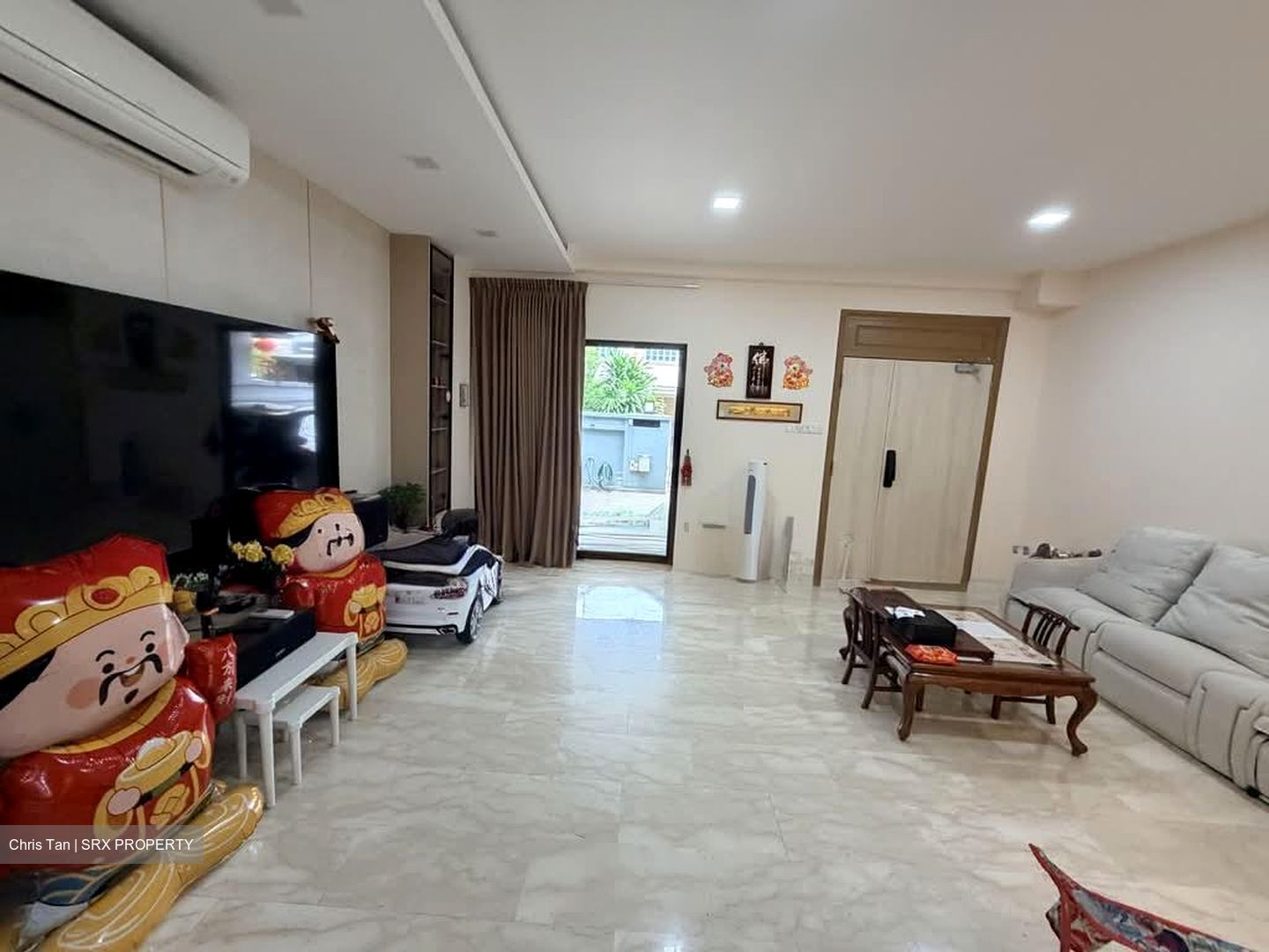 Flora Road (D17), Terrace #553593691